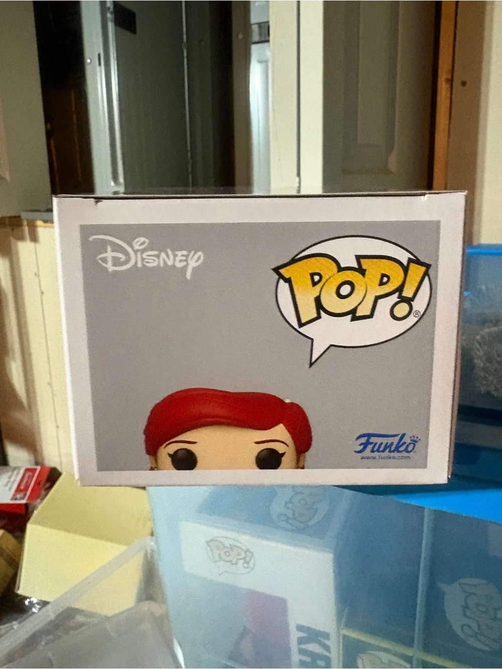 Funko Pop! Disney Princess Ariel - Red Hair, Gold Outfit (#220)w/pin - Picture 6 of 7